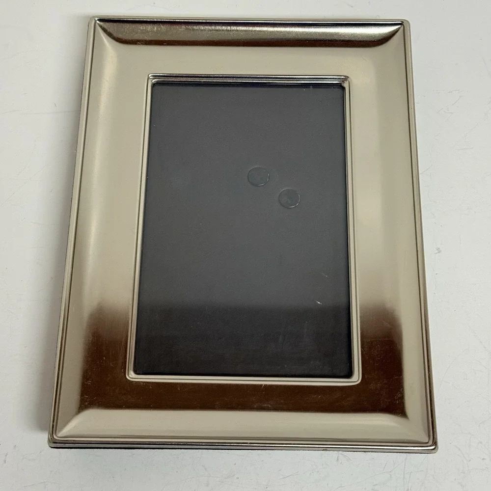 Malden Silver Tone Picture Frame 6x8 Tabletop Easel Back